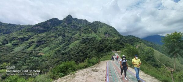 Excursión Privada Rostro Maya en San Juan La Laguna (Caminata Privada a la Nariz del Indio / Hike & Treking Indian Nose)